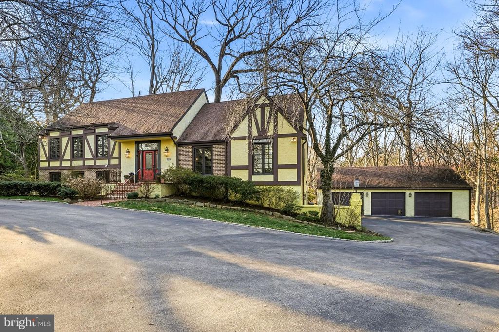 644 ROBINSON LN, Haverford, PA 19041