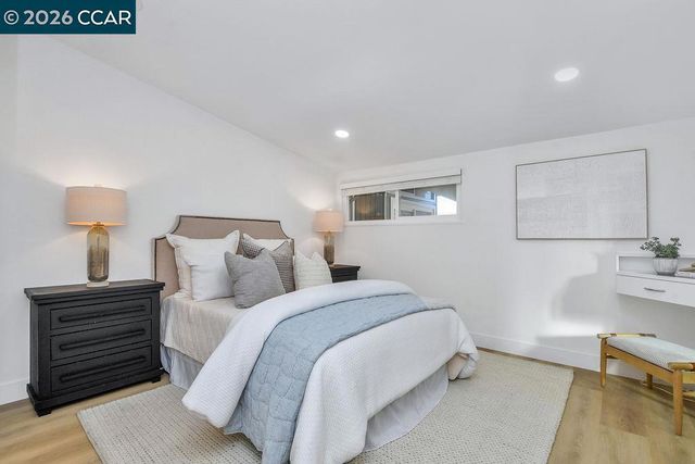 26827 Peterman Ave, Hayward, CA 94545