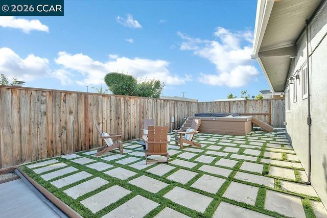 26827 Peterman Ave, Hayward, CA 94545