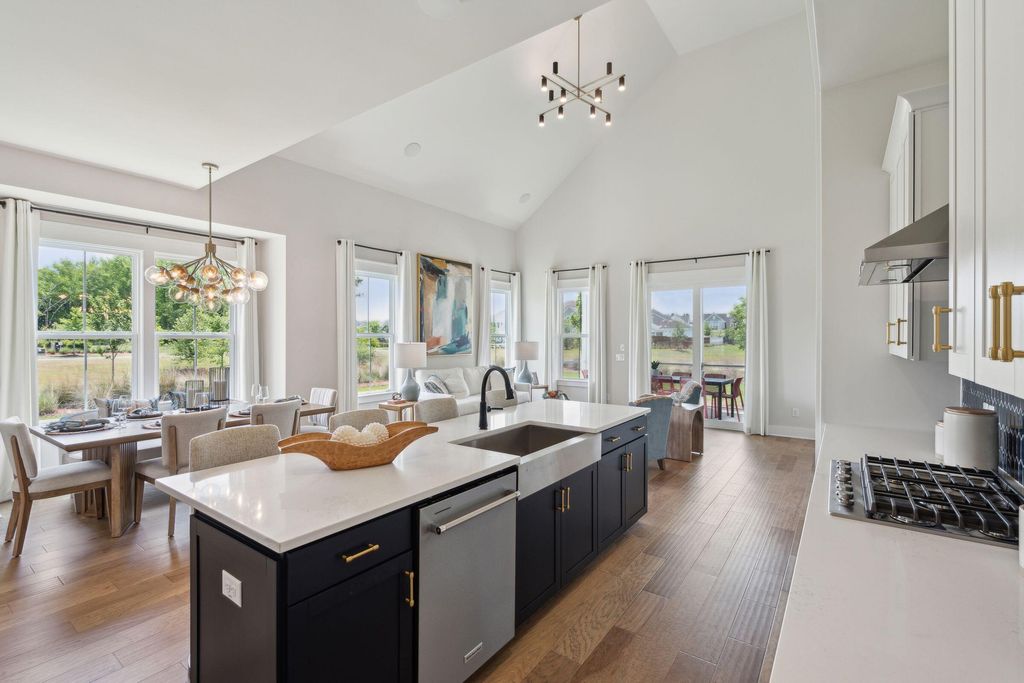 Image 11 of property listing at 700 Twinflower Lane, Summerville, SC 29486