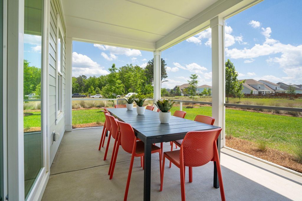 Image 14 of property listing at 700 Twinflower Lane, Summerville, SC 29486