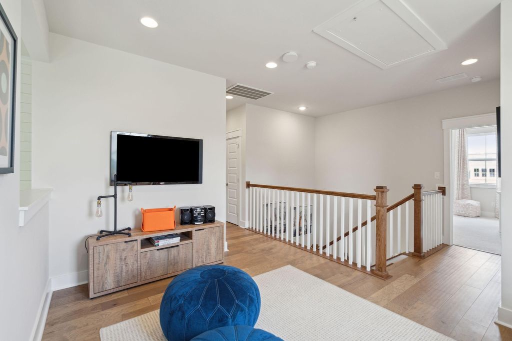 Image 23 of property listing at 700 Twinflower Lane, Summerville, SC 29486