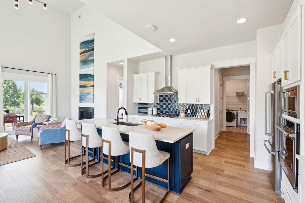 Image 8 of property listing at 700 Twinflower Lane, Summerville, SC 29486