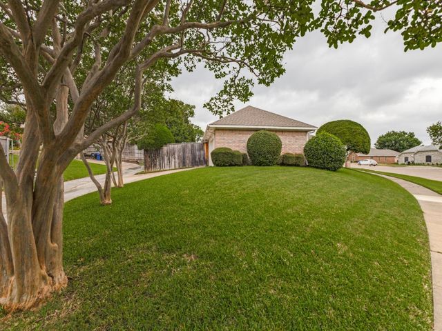 1925 Merrimac Trail, Garland, TX 75043