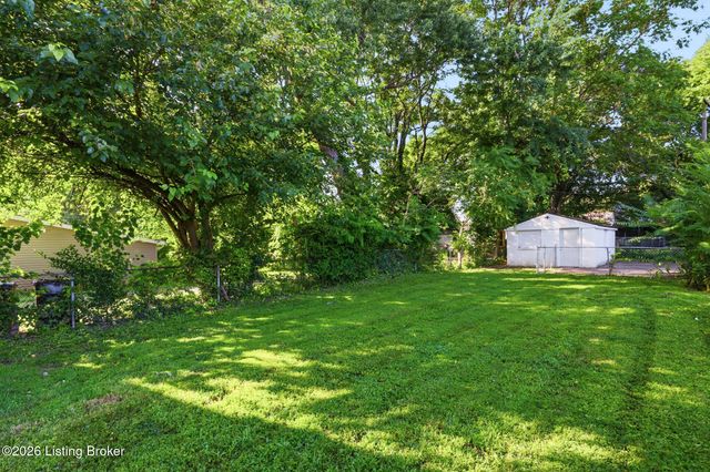 2530 Griffiths Ave, Louisville, KY 40212