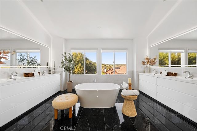 4 Shale, Coto De Caza, CA 92679