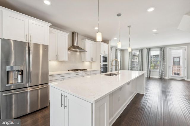 13212 WOODLAND PARK RD, Herndon, VA 20171