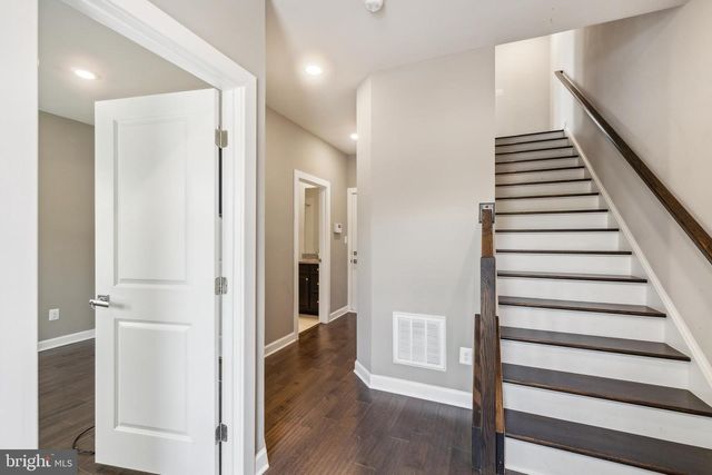 13212 WOODLAND PARK RD, Herndon, VA 20171