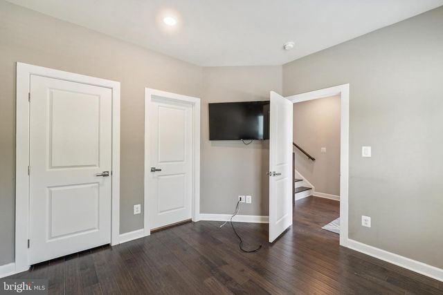 13212 WOODLAND PARK RD, Herndon, VA 20171