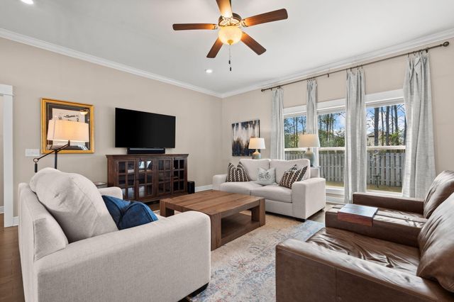 74 Buxtons Way, Freeport, FL 32439