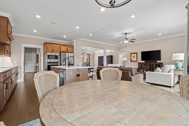 74 Buxtons Way, Freeport, FL 32439