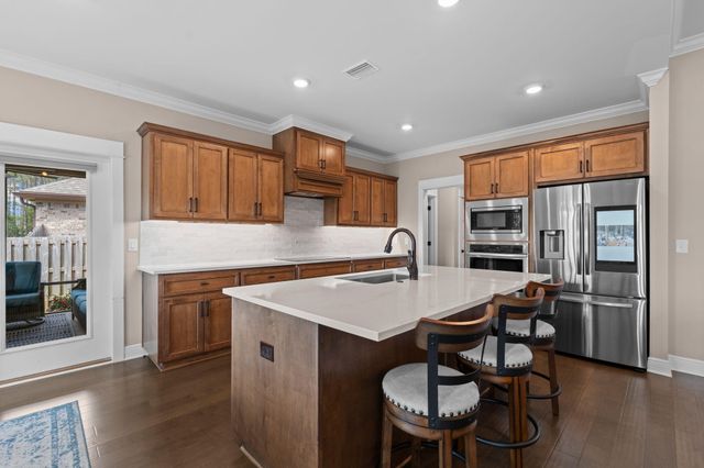 74 Buxtons Way, Freeport, FL 32439