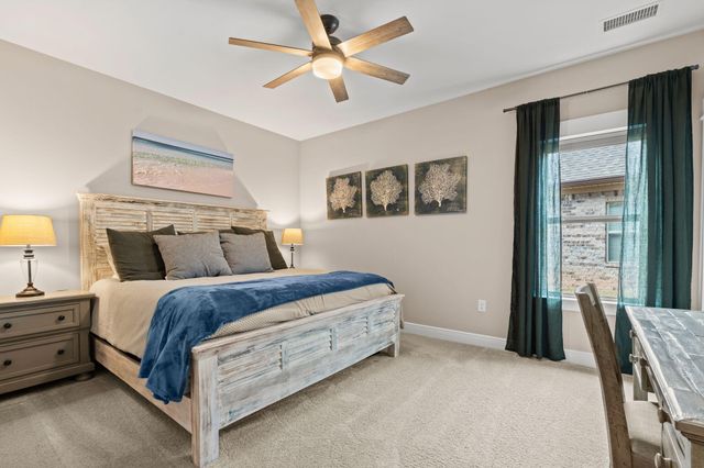 74 Buxtons Way, Freeport, FL 32439