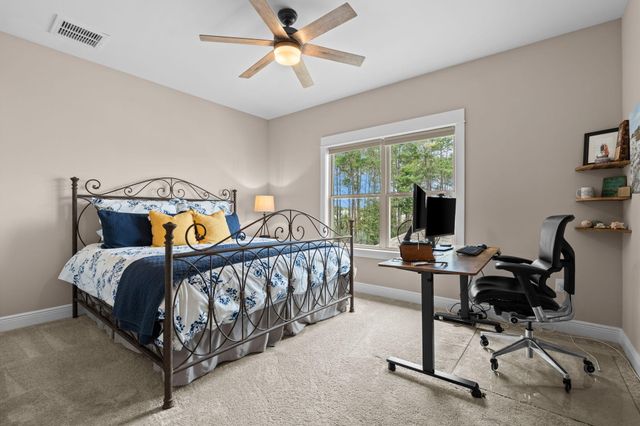 74 Buxtons Way, Freeport, FL 32439