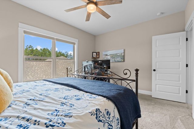 74 Buxtons Way, Freeport, FL 32439