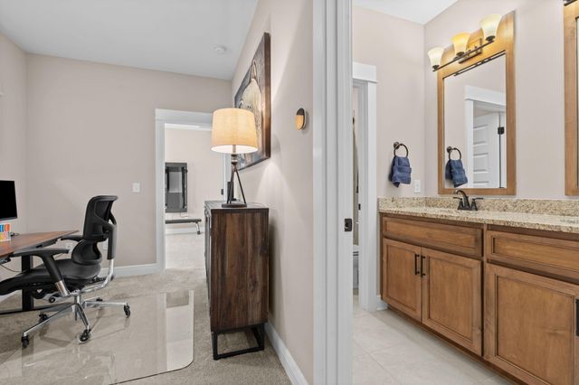 74 Buxtons Way, Freeport, FL 32439