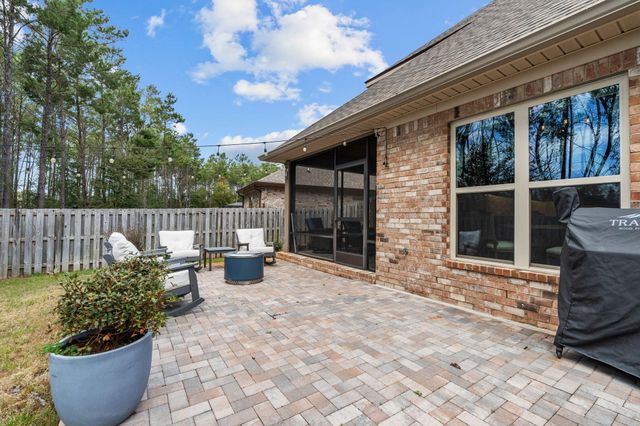 74 Buxtons Way, Freeport, FL 32439