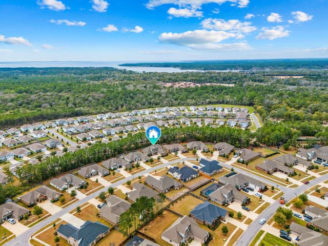 74 Buxtons Way, Freeport, FL 32439