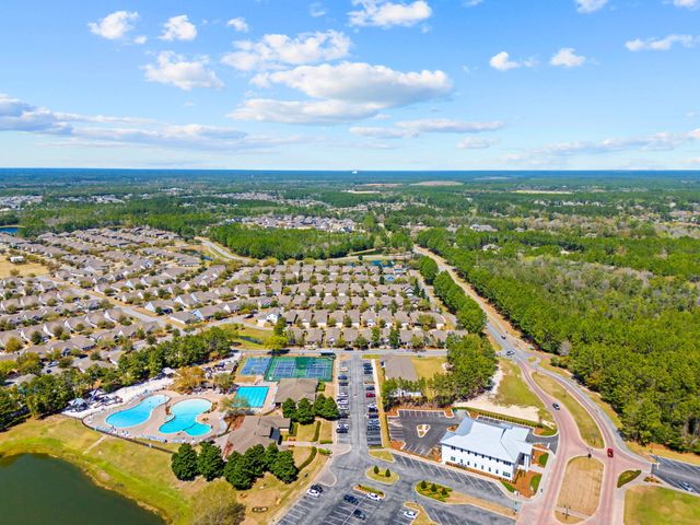 74 Buxtons Way, Freeport, FL 32439