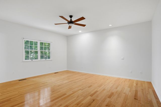 4502 N FALLWOOD CT, Columbia, MO 65203