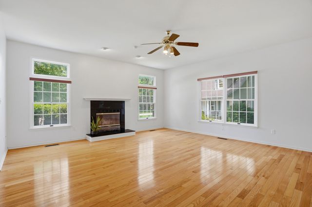 4502 N FALLWOOD CT, Columbia, MO 65203