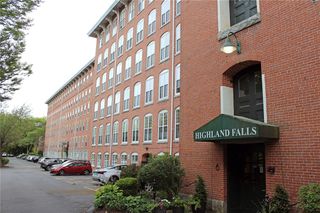 2 School Street 204, Lincoln, RI 02802