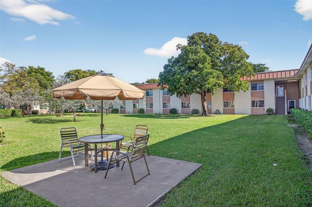 9 NE 19th Ct 104C, Wilton Manors, FL 33305