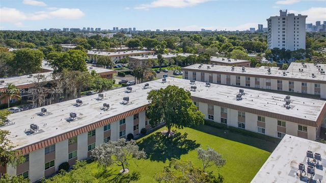 9 NE 19th Ct 104C, Wilton Manors, FL 33305