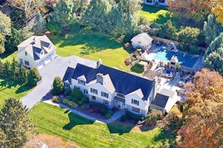 830 Bayberry Lane, Orange, CT 06477
