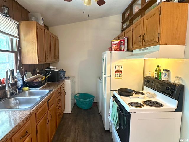 1034 CEDAR CREEK Road, Makanda, IL 62958