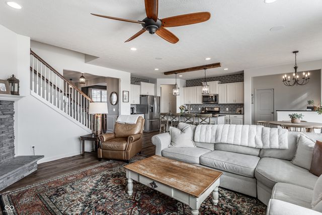 5345 Crowley Parkway, Whitestown, IN 46075