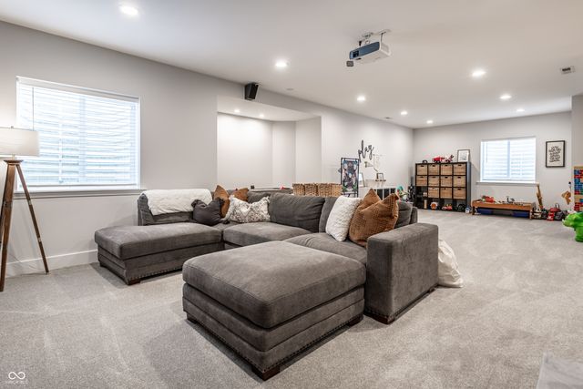 5345 Crowley Parkway, Whitestown, IN 46075