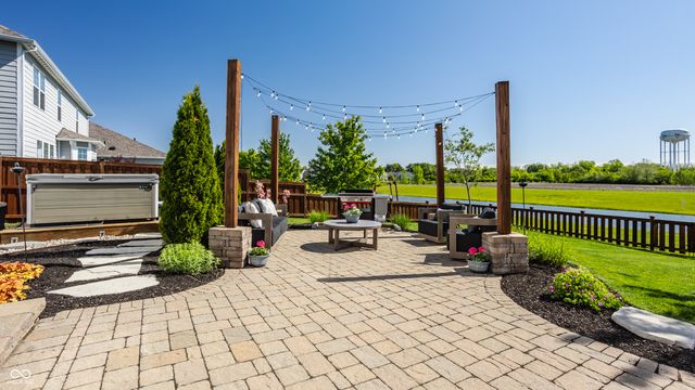 5345 Crowley Parkway, Whitestown, IN 46075