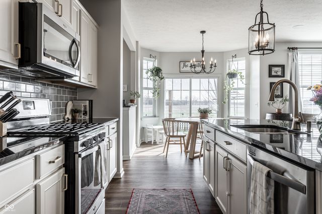 5345 Crowley Parkway, Whitestown, IN 46075