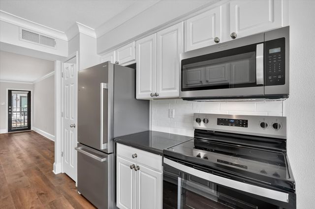 7734 Meadow Road 219, Dallas, TX 75230