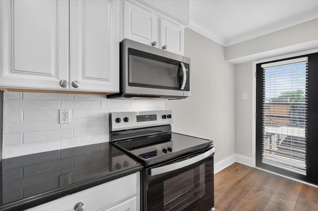 7734 Meadow Road 219, Dallas, TX 75230