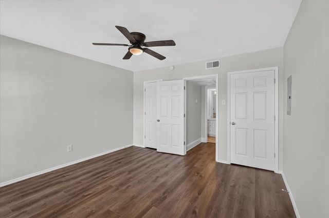 7734 Meadow Road 219, Dallas, TX 75230