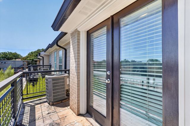 7734 Meadow Road 219, Dallas, TX 75230