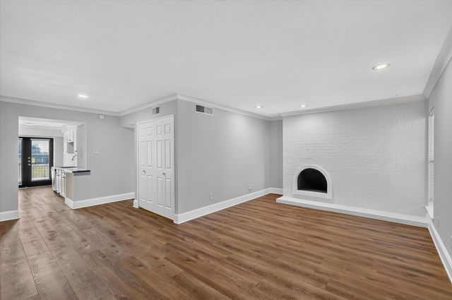 7734 Meadow Road 219, Dallas, TX 75230