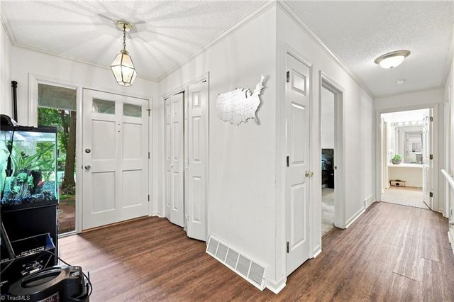 100 Brandon Court, Lexington, NC 27295