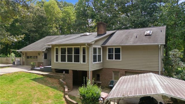 100 Brandon Court, Lexington, NC 27295