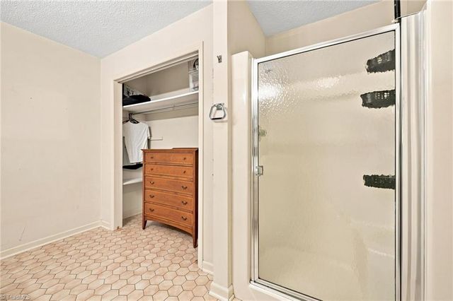 100 Brandon Court, Lexington, NC 27295