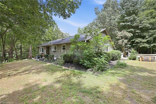 100 Brandon Court, Lexington, NC 27295