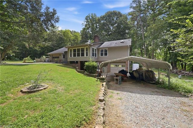 100 Brandon Court, Lexington, NC 27295