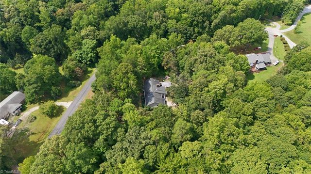 100 Brandon Court, Lexington, NC 27295
