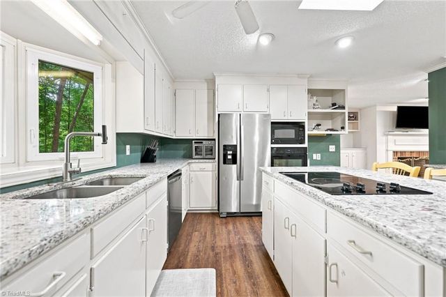 100 Brandon Court, Lexington, NC 27295