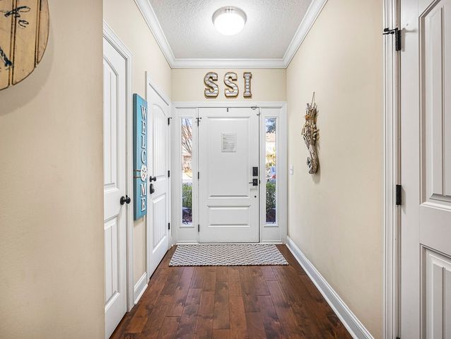 802 Reserve Lane, St Simons Island, GA 31522