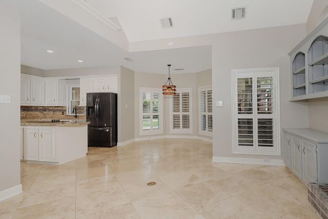 2 Silverstrand Place, The Woodlands, TX 77381