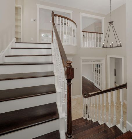 2 Silverstrand Place, The Woodlands, TX 77381