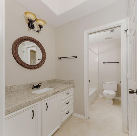 2 Silverstrand Place, The Woodlands, TX 77381